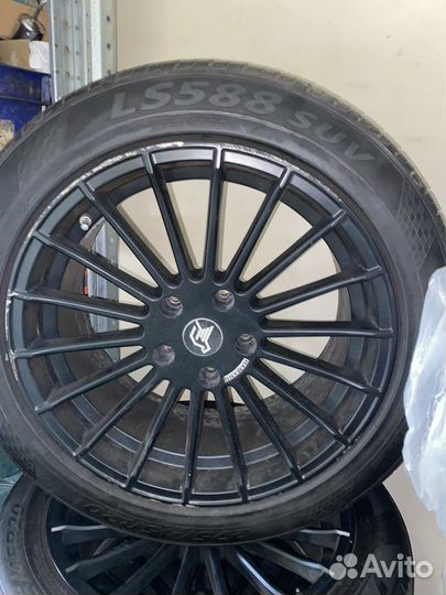 Колеса в сборе 275 45 20 от Porsche