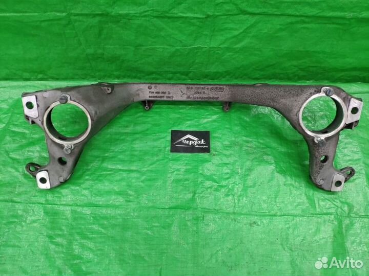 Балка крепления двигателя VW Touareg/Cayenne/Q7