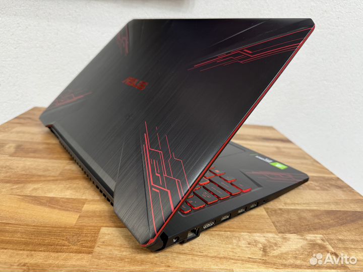 Asus TUF 12 ядер i7-8750H 12Gb GTX 1060 SSD+750Gb