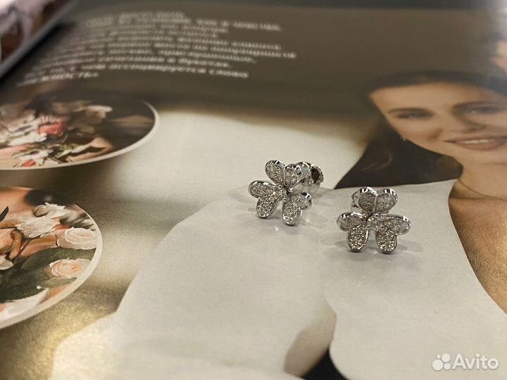 Серьги Van Cleef Frivole