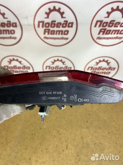 Задний правый фонарь на mercedes w212