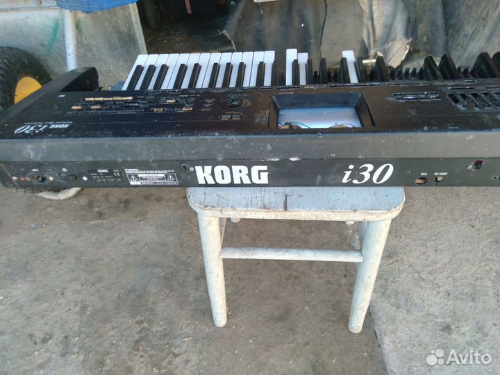 Синтезатор Korg i30 разбор + чехол