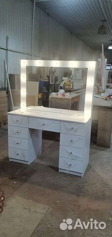 Туалетный столик с подсветкой гримерное