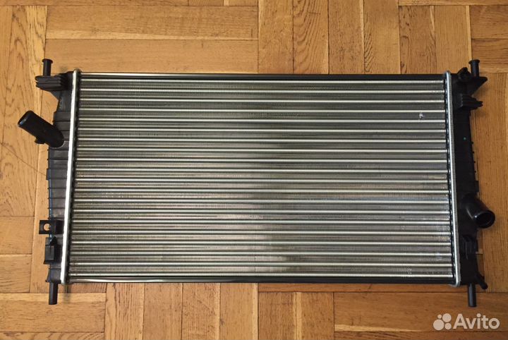 Радиатор Ford Focus 2 основной
