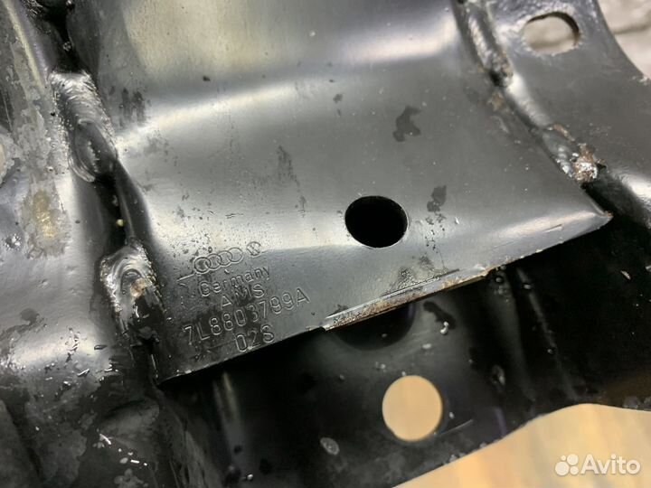 Porsche Cayenne 958 Кронштейн подвесного подшипник