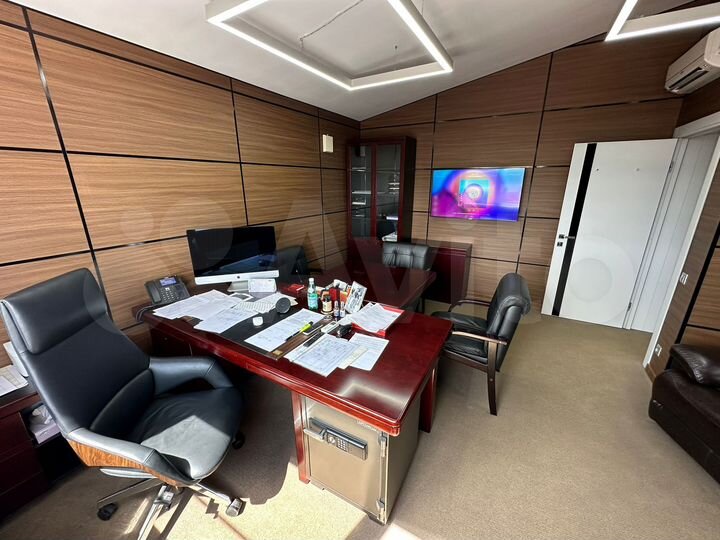 Офис, 300 м²