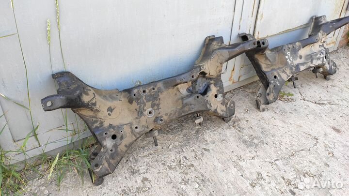 Подрамник Мицубиси Лансер 9, Аутлендер