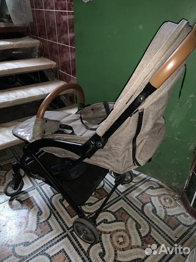 Прогулочная коляска