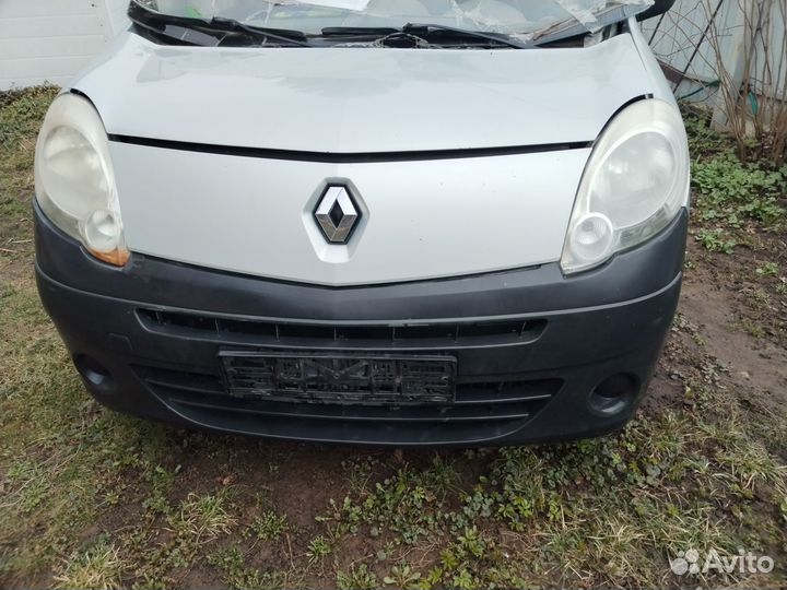 Рено Кангу 2 в разборе