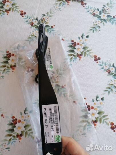 Крепление (петли) на капот