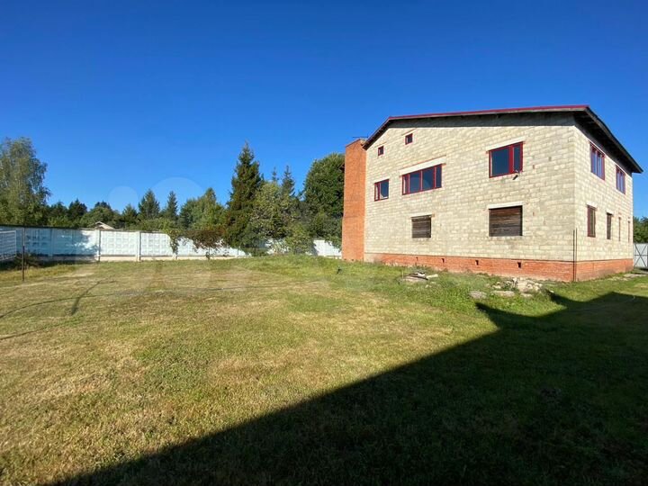 Коттедж 700 м² на участке 33 сот.