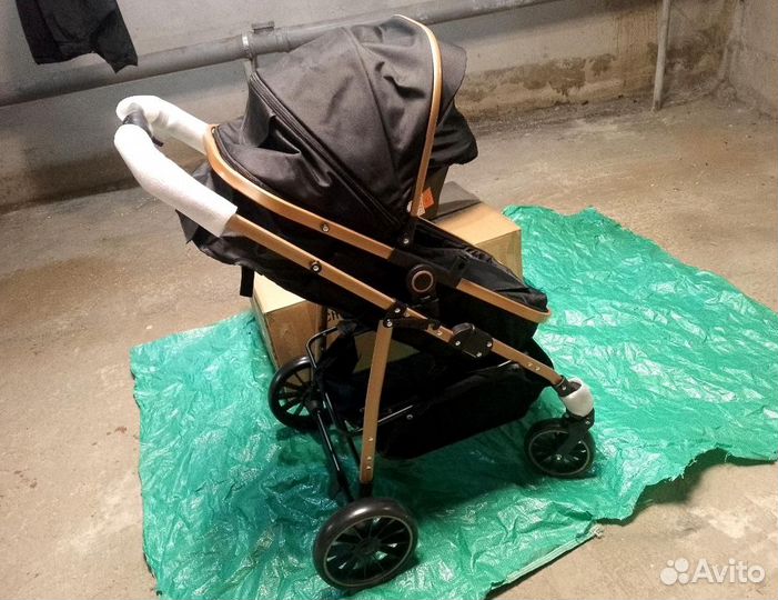 Коляска 3 в 1 с удобными ремнями безопасности