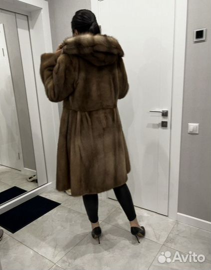 Шуба норковая с капюшоном 44-46