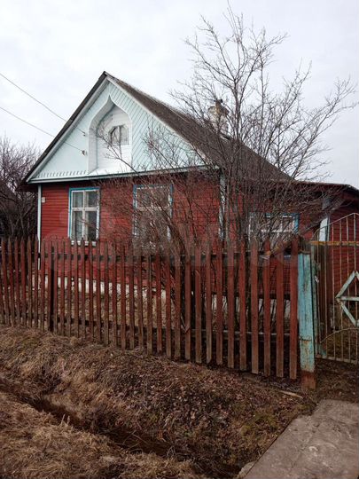 Дом 37,6 м² на участке 6 сот.