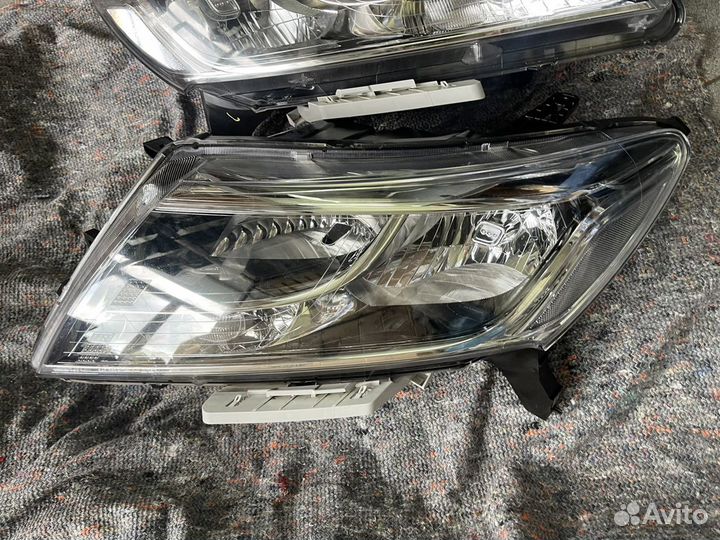 Фара nissan pathfinder r52 правая