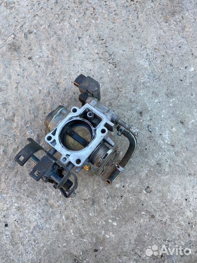 Дроссельная заслонка honda l15a