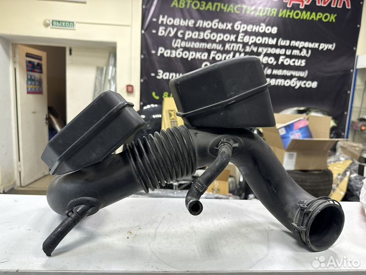 Патрубок воздушного фильтра 281402p200 kia