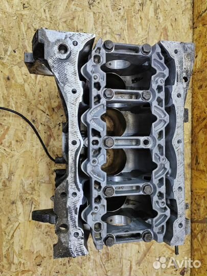 Блок цилиндров Ford focus 2 1.6 115лс sida