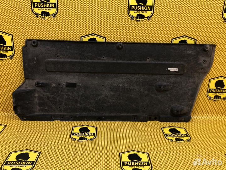 Защита днища кузова передняя правая Hyundai I30 PD