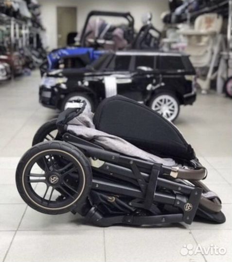 Коляска компактная вездеход