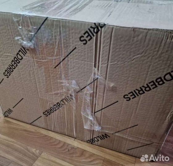 Коробка с вещами новыми 2