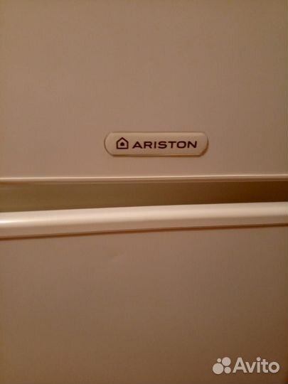 Холодильник hotpoint ariston бу