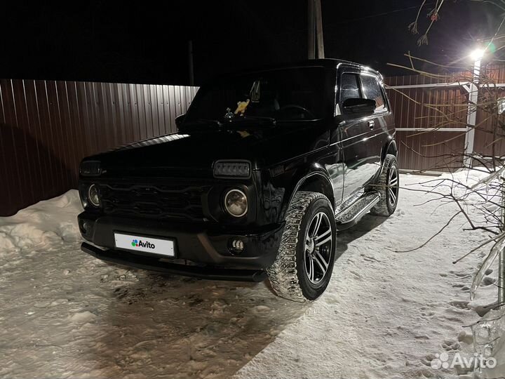 LADA 4x4 (Нива) 1.7 МТ, 2004, 47 000 км