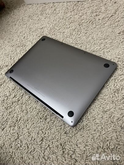 Apple MacBook Pro 13 2020