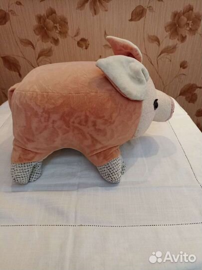 Подушка декоративная Поросёнок