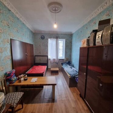 Комната 17 м² в 5-к., 4/5 эт.