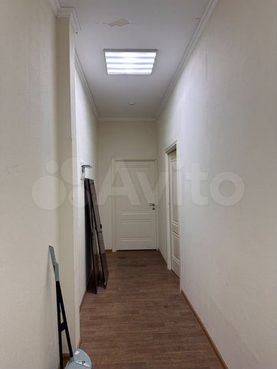 Офис 2х кабин, 35 м²