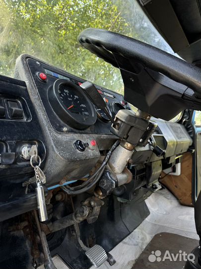 ЗИЛ 433180 с КМУ, 1992