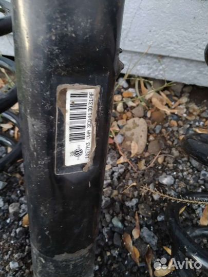 Продам амортизатор Passat B6