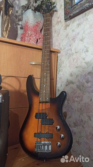 Бас гитара с комбиком