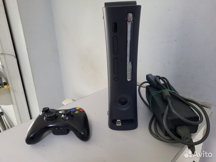 Xbox 360 Slim