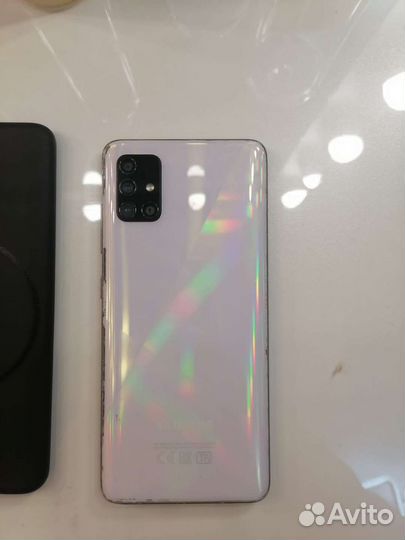 Мобильные телефон бу samsung а51