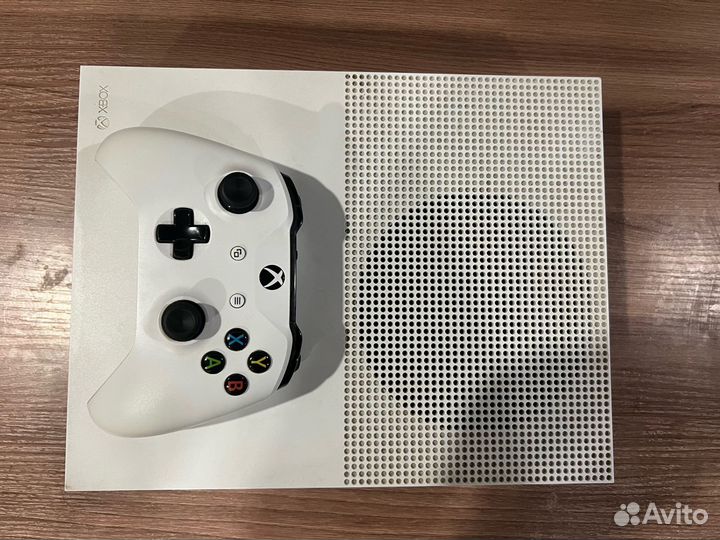 Xbox One S