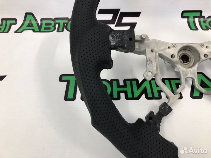 Руль Toyota Land Cruiser 200 08-15г Sport Design