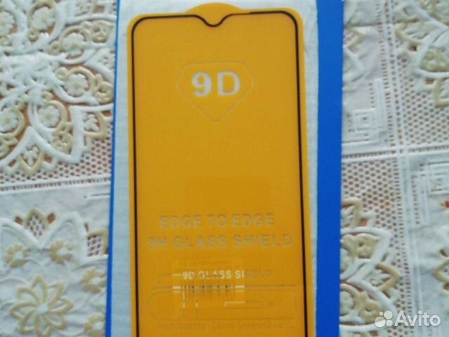 На iPhone 8 про. Новое. В магазине не то стекло пр