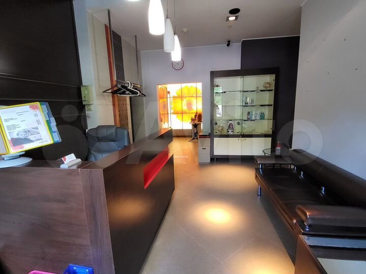 Торговая площадь 113 м² на первой линии