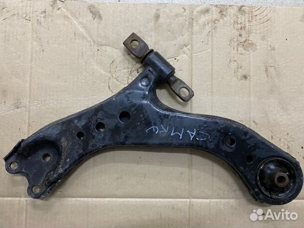 Рычаг передний с шаровой Тойота камри 70