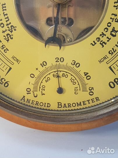 Барометр анероид старинный с термометром