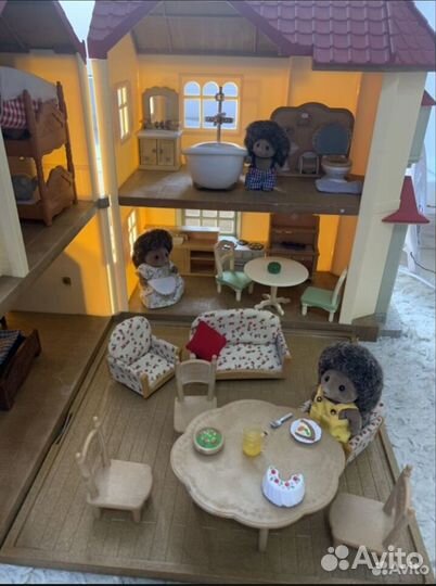 Sylvanian Families домик со светом. 6000