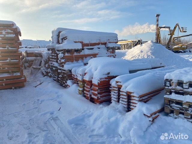 Фронтальные стеллажи для склада в наличии