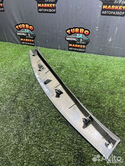 Обшивка крышки багажника Рено Сценик 2 верх