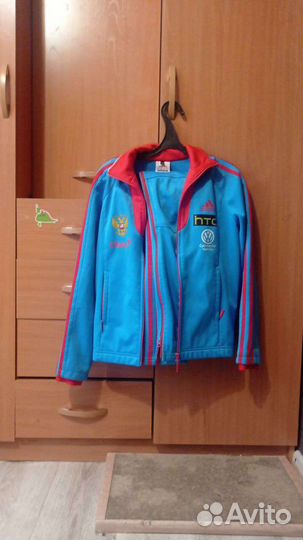 Лыжный разминочный костюм adidas