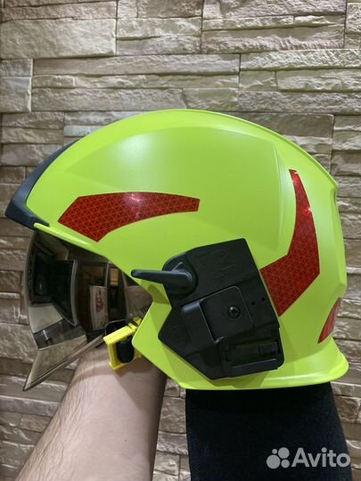 Шлем пожарного