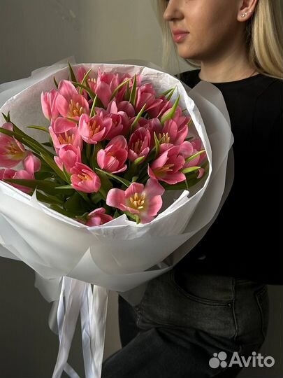 Букеты на заказ тюльпаны 8 марта Доставка