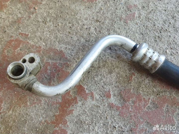 Трубка кондиционера шланг Mitsubishi Pajero II