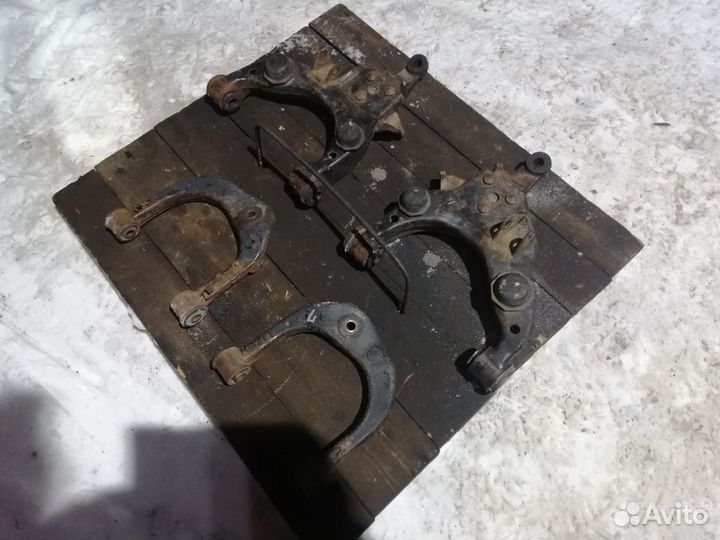 Рычаг передней подвески Toyota LC Prado 90 Surf